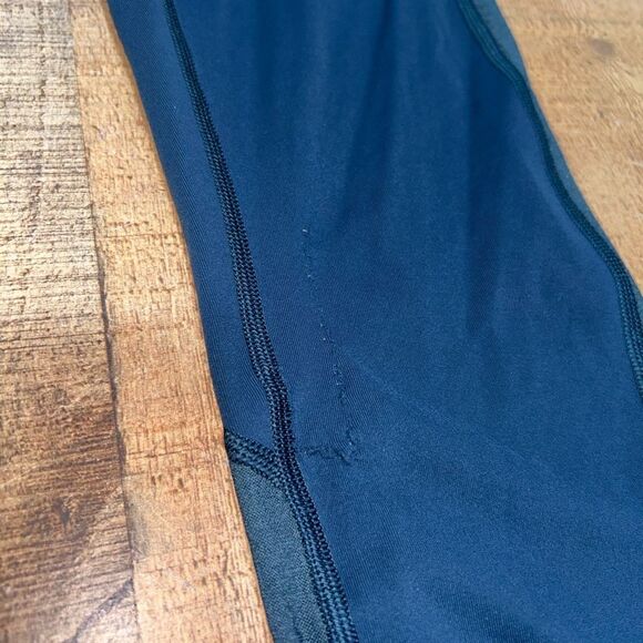 Lululemon Ready Set Go Crop (21")
Submarine size 4 - Picture 14 of 15